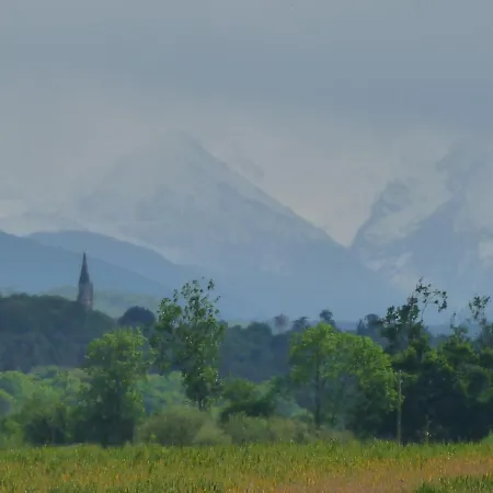 Perissee, Le Grand 公寓